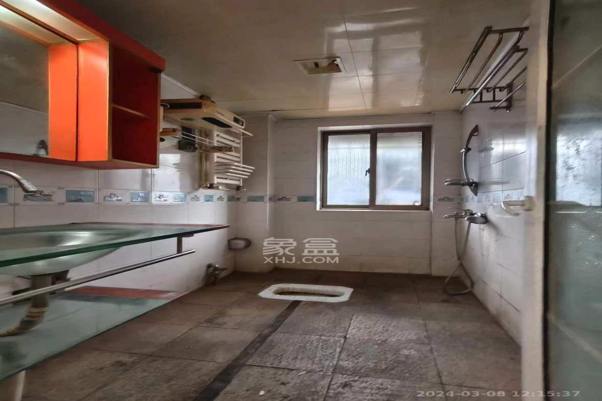 紫薇鑫园  4室2厅2卫    3600.0元/月室内图