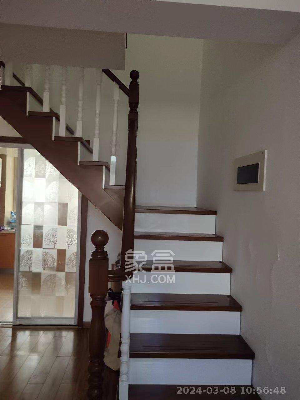 景环小区  4室2厅1卫   2200.00元/月室内图
