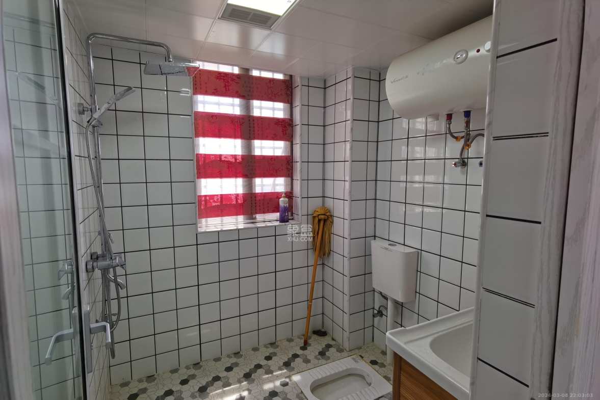 保利东郡  3室2厅2卫    1900.0元/月室内图