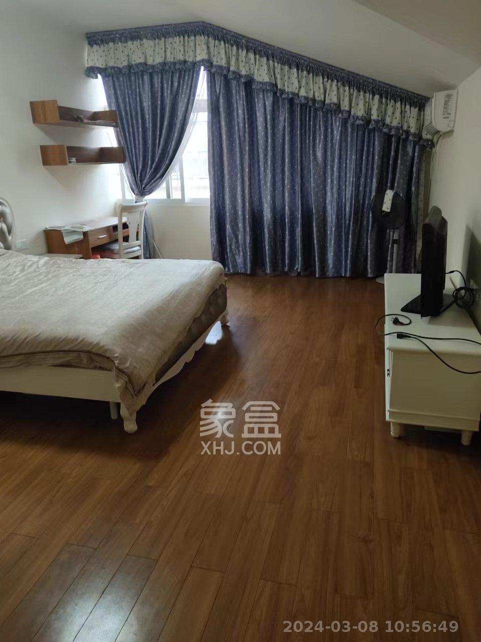 景环小区  4室2厅1卫   2200.00元/月室内图