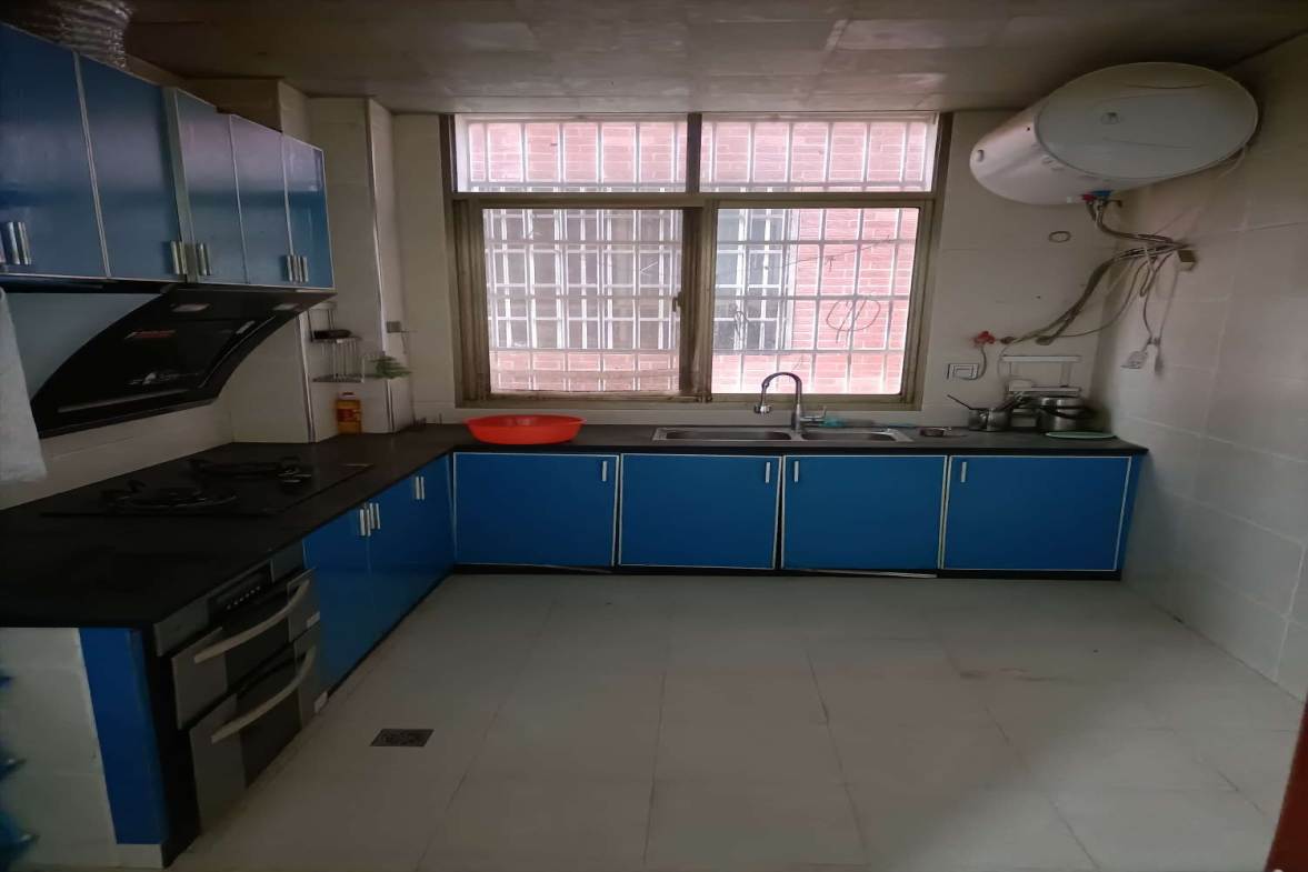 勤政小区(小科七、八、十号地)  3室2厅2卫    79.8万客厅