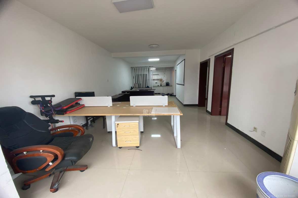 新芙蓉之都  2室2厅1卫    2500.0元/月室内图1