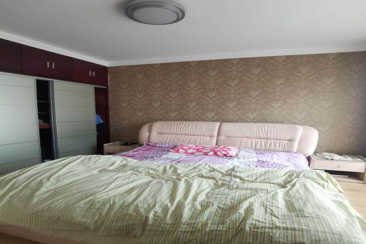 勤政小区(小科七、八、十号地)  0室0厅0卫    108.0万客厅