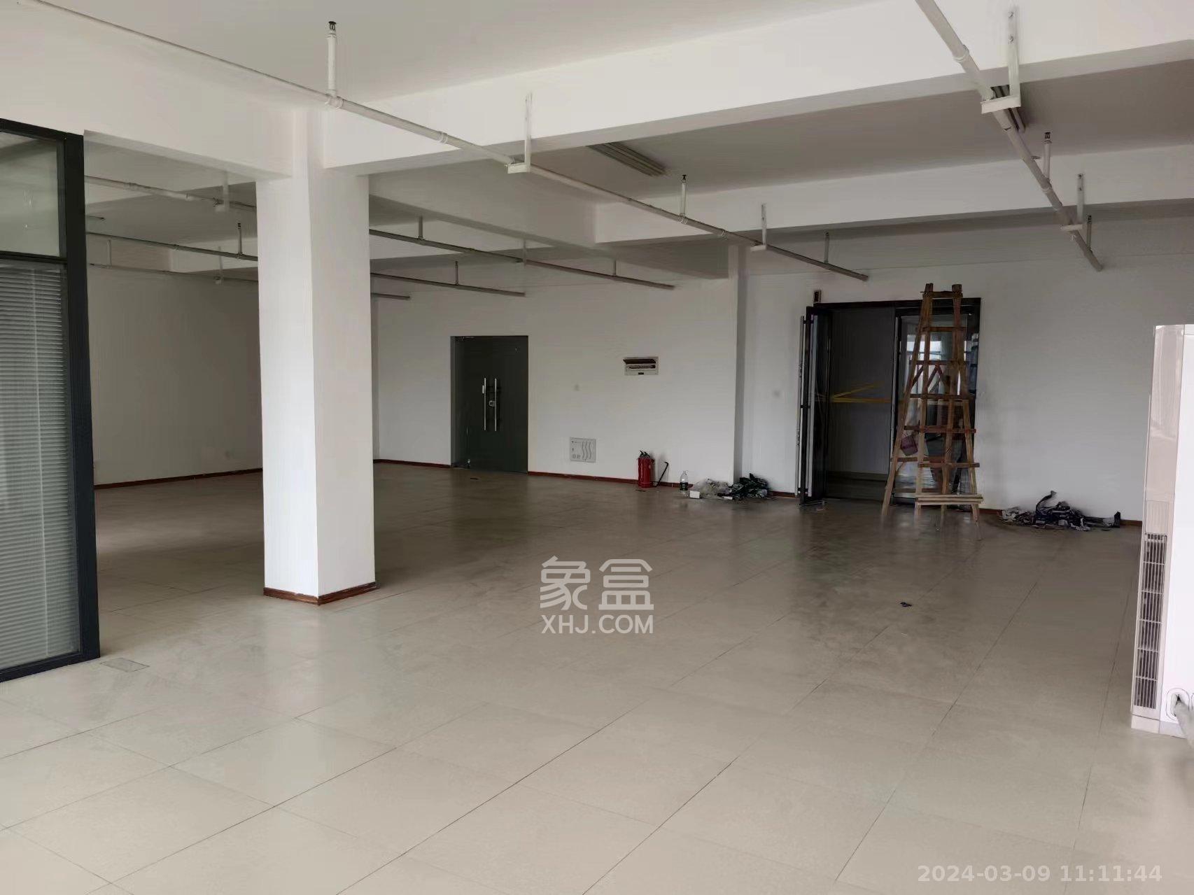 湖南麓谷国际医疗器械产业园   195.81㎡      7500.0元/月室内图