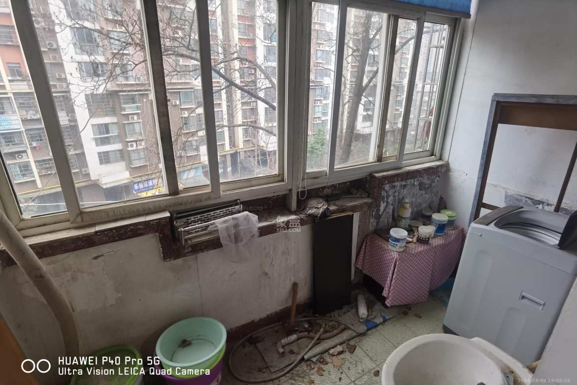 省木材公司宿舍(原欧园木材厂宿舍) 2室1厅1卫 1500.0元/月 省木材公司宿舍(原欧园木材厂宿舍) 2室1厅1卫 1500.0元/月室内图