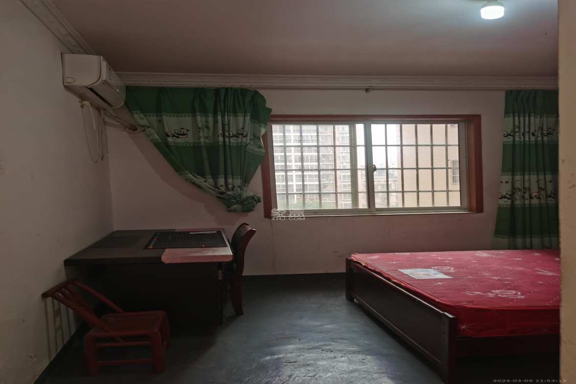 丁家高层公寓(领尚公寓) 4室2厅2卫 1850.0元/月 丁家高层公寓(领尚公寓) 4室2厅2卫 1850.0元/月室内图