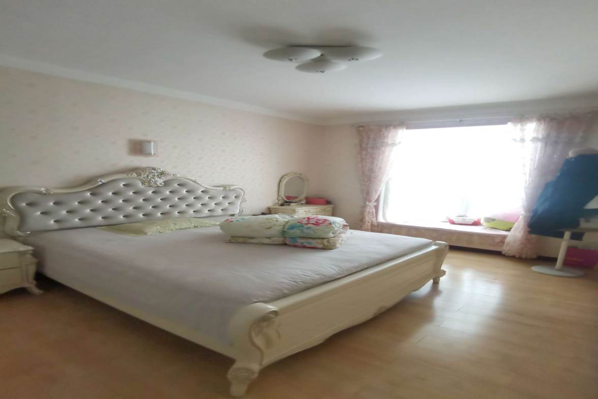 勤政小区(小科七、八、十号地)  0室0厅0卫    108.0万客厅