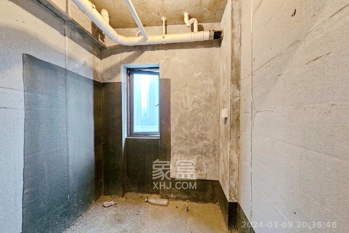 阳光城尚东湾凌云府  4室2厅2卫    2000.0元/月室内图