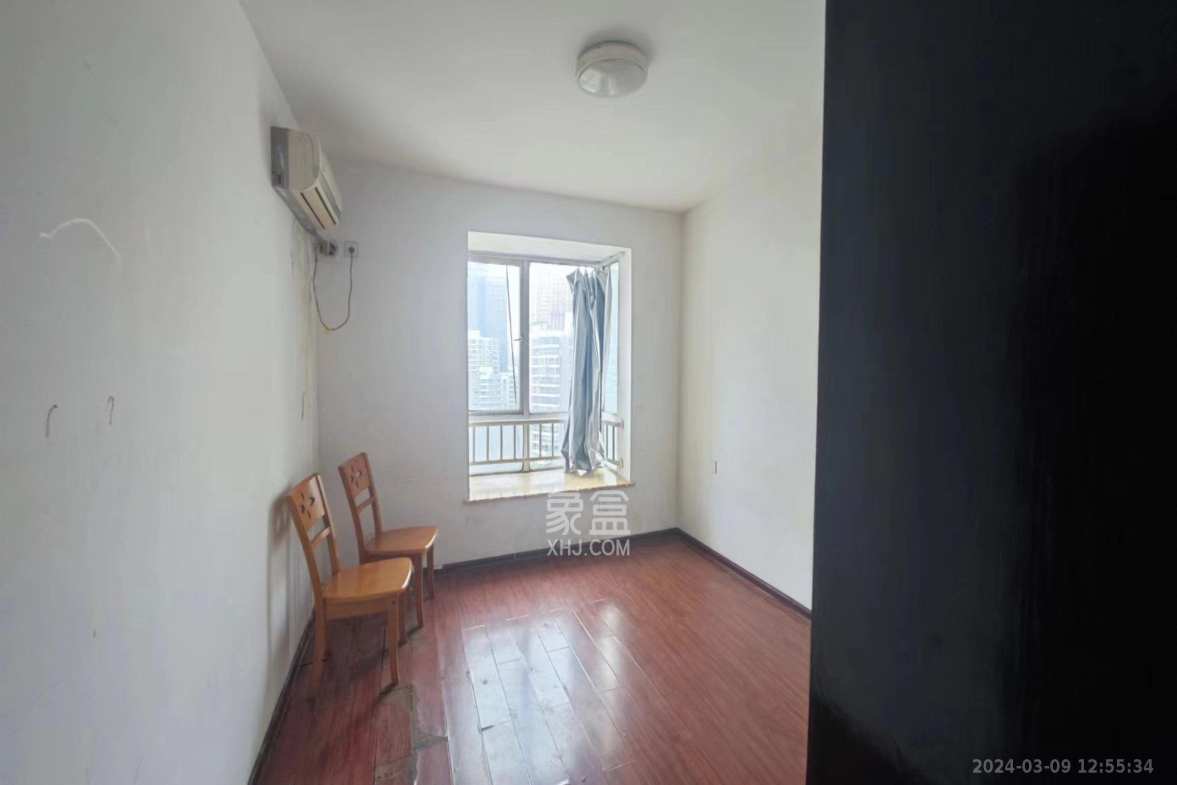 湘麓国际 4室2厅1卫 3000.0元/月 湘麓国际 4室2厅1卫 3000.0元/月室内图