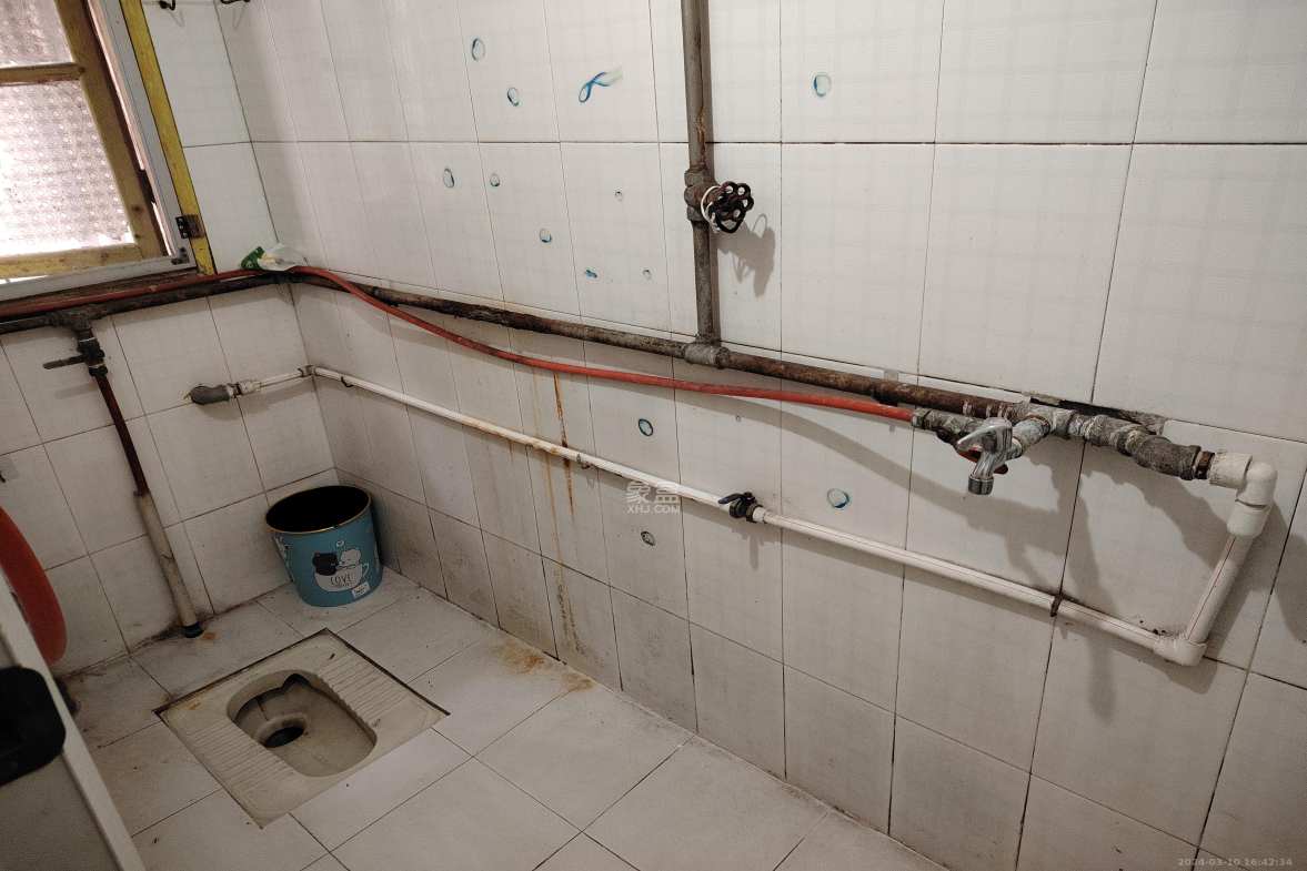 桐荫里社区 1室1厅1卫 1100.0元/月 桐荫里社区 1室1厅1卫 1100.0元/月室内图