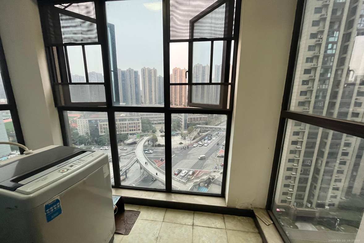 中国铁建梅溪青秀二期  3室2厅1卫   3200.00元/月室内图