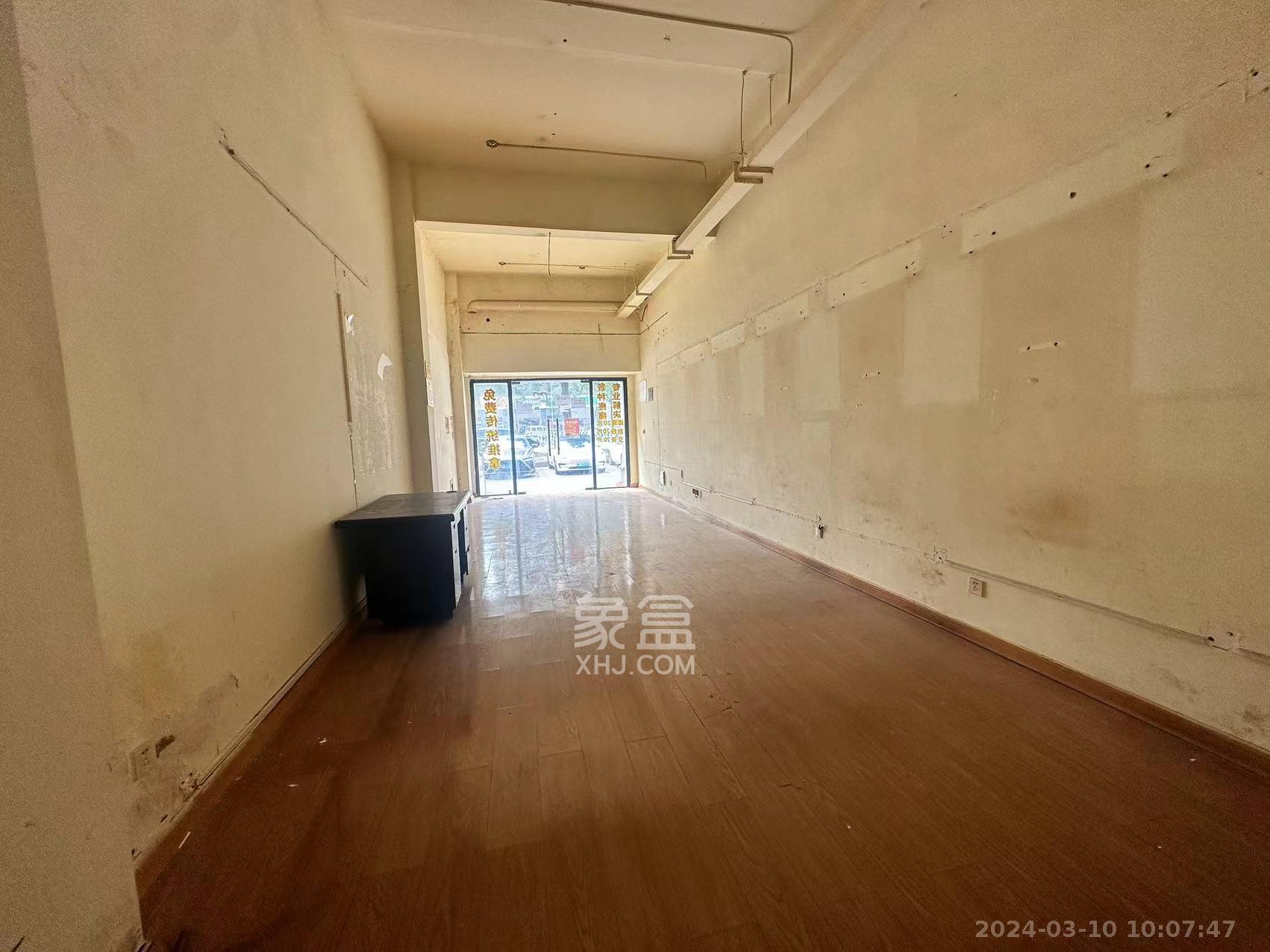 恒大名都   27.98㎡      1375.0元/月室内图