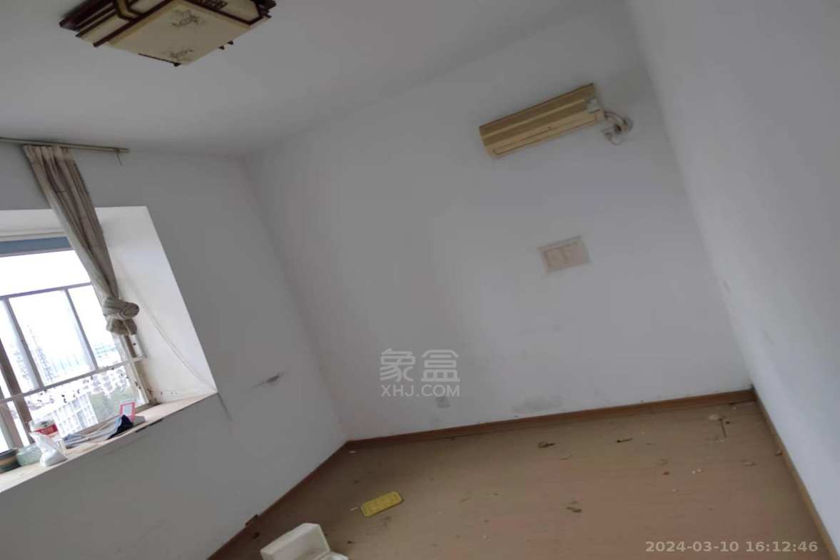 耀华大厦 3室2厅2卫 1400.0元/月 耀华大厦 3室2厅2卫 1400.0元/月室内图