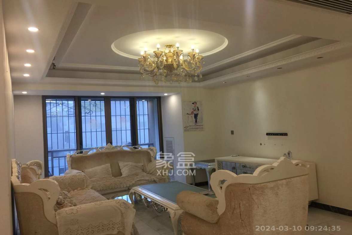 世茂铂翠湾一期  4室2厅2卫    3900.0元/月室内图