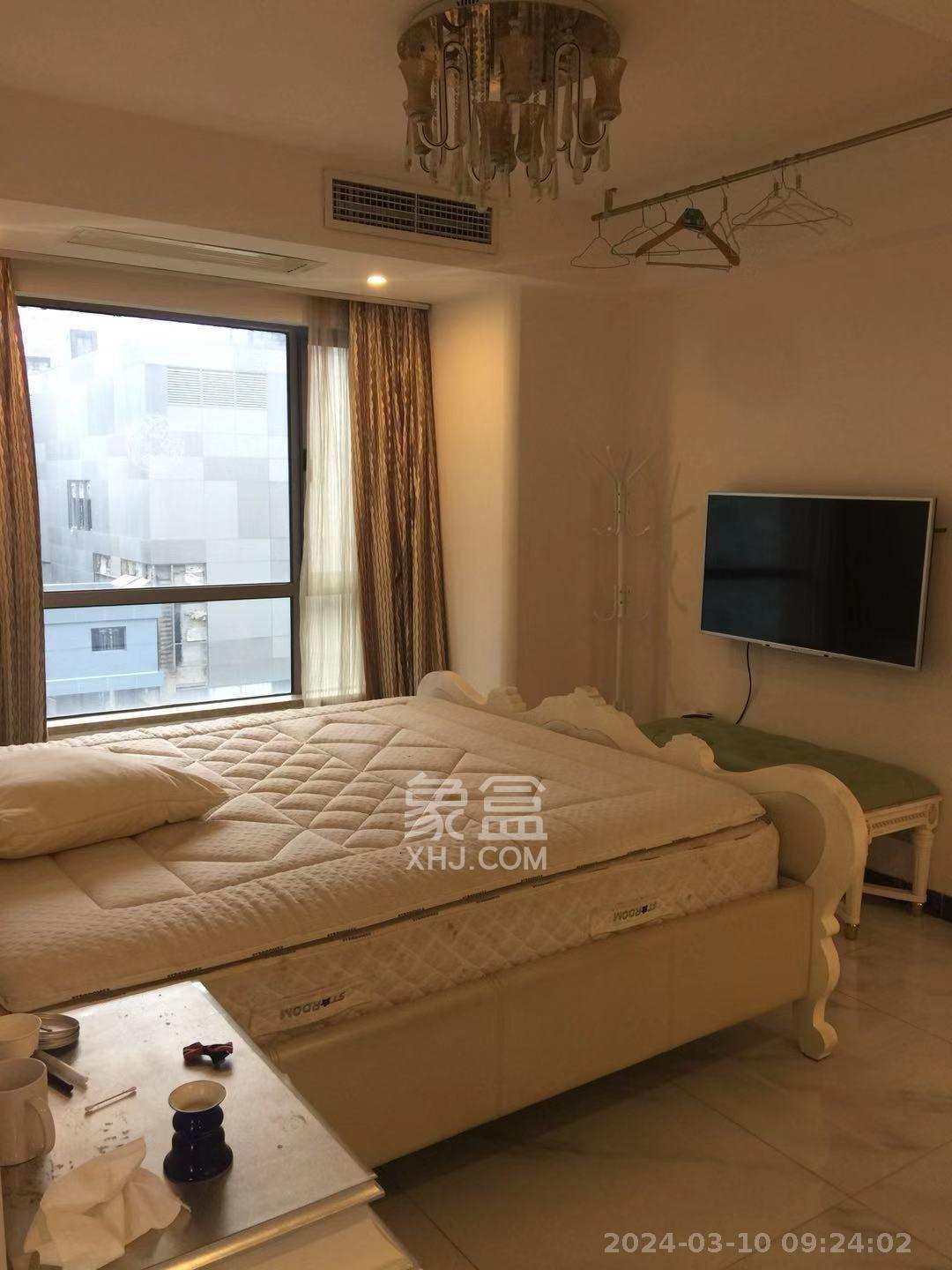 世茂铂翠湾一期  4室2厅2卫    3900.0元/月户型图