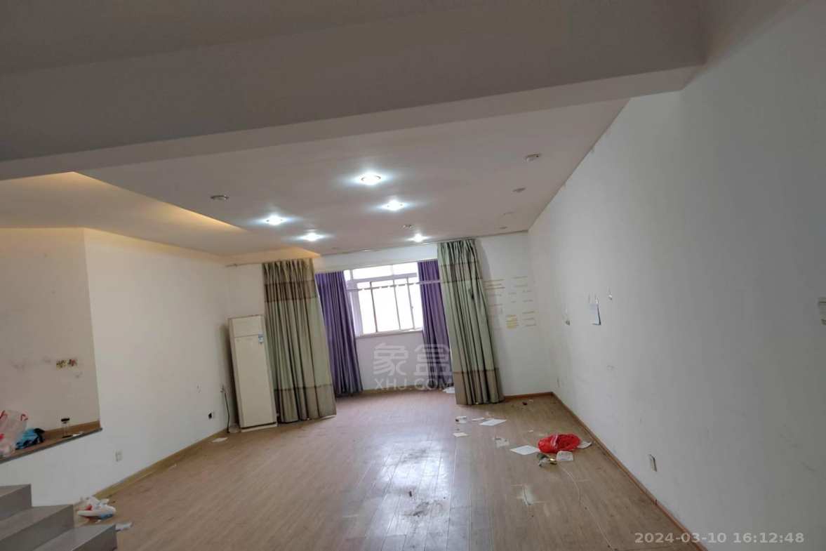 耀华大厦 3室2厅2卫 1400.0元/月 耀华大厦 3室2厅2卫 1400.0元/月室内图