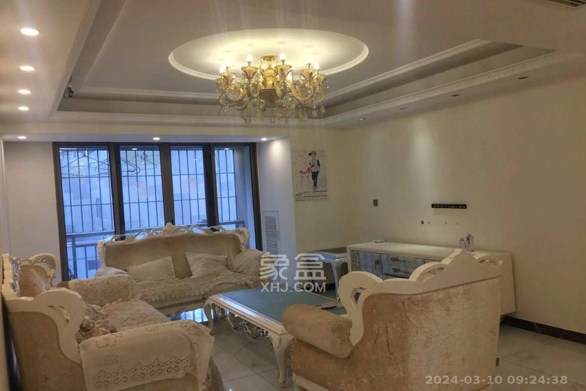 世茂铂翠湾一期  4室2厅2卫    3900.0元/月室内图