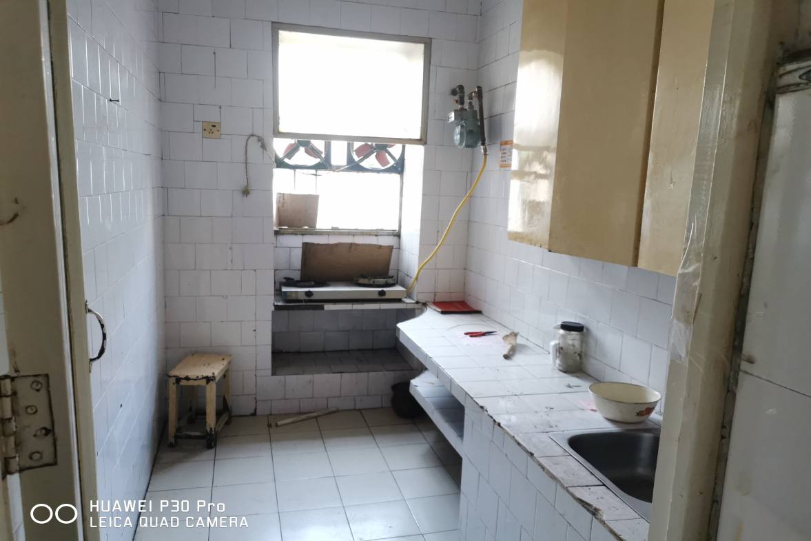 老国土局单位房(白塘路) 3室2厅1卫 1000.0元/月 老国土局单位房(白塘路) 3室2厅1卫 1000.0元/月室内图