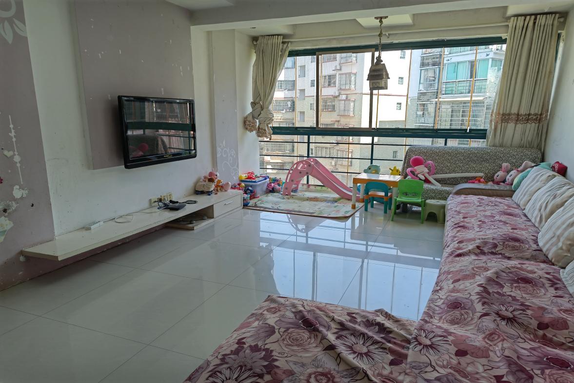 东江丽景  3室2厅1卫    1500.0元/月室内图