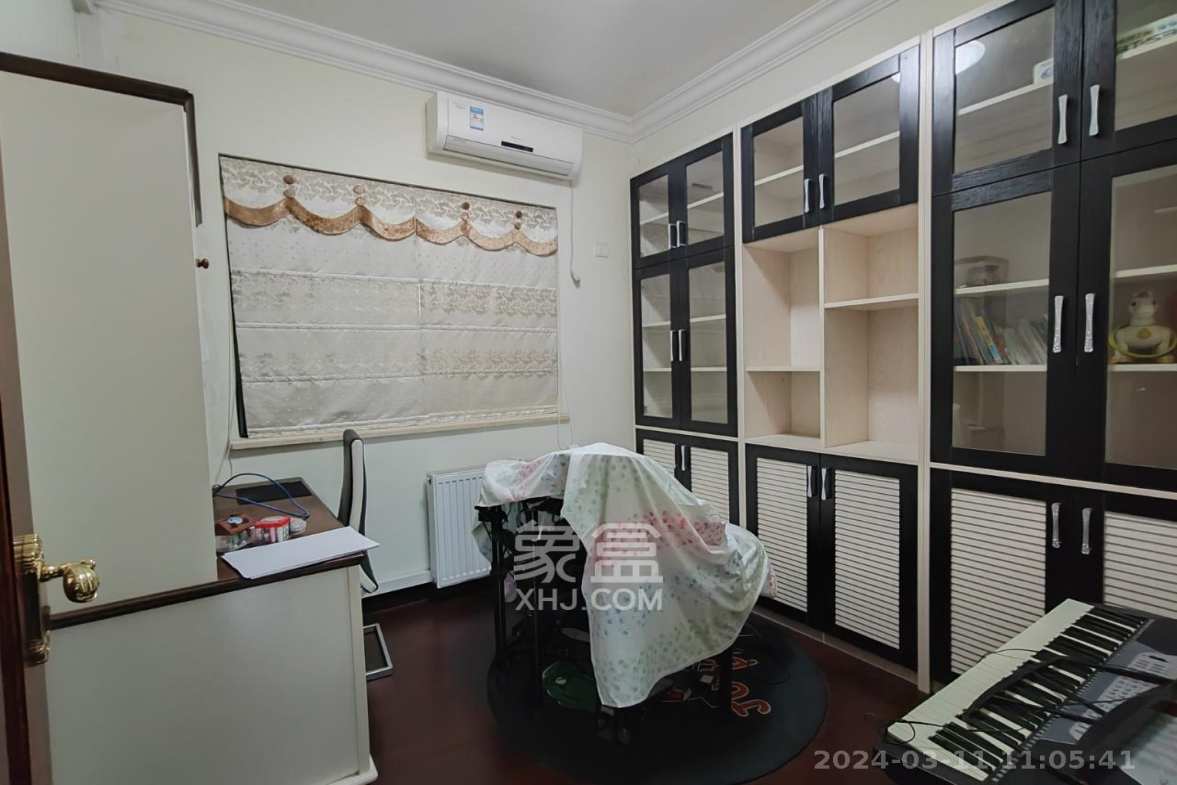 恒大城  4室2厅1卫    2800.0元/月室内图