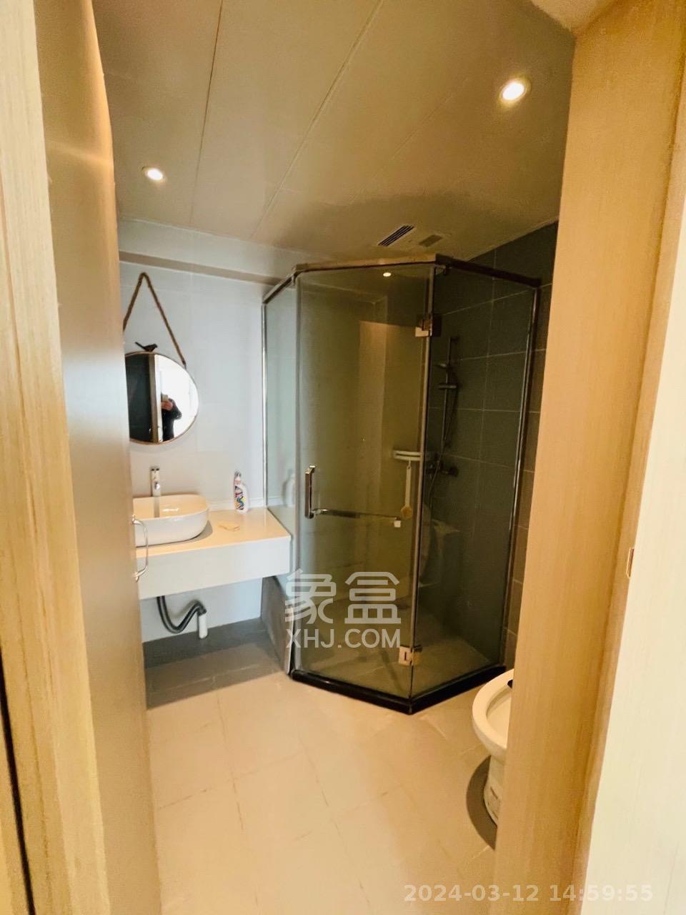 保利国际广场  2室1厅1卫   3000.00元/月