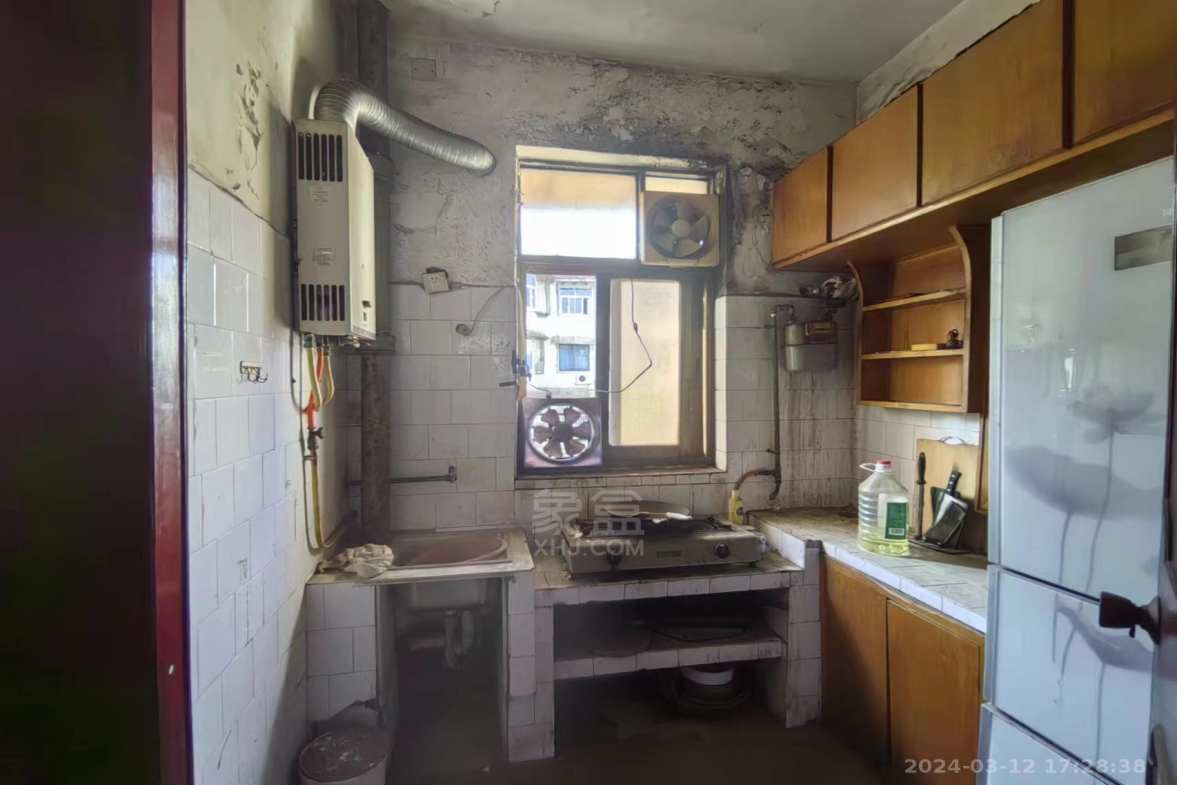 汇达花园  3室1厅1卫    1000.0元/月室内图