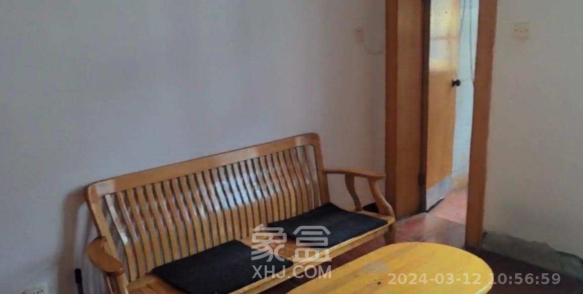 化油器厂宿舍  2室1厅1卫   1300.00元/月室内图1