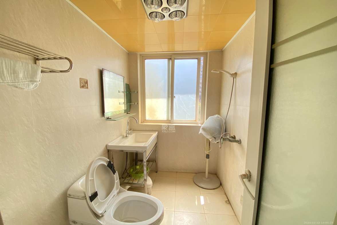 申奥美域  3室2厅2卫   2600.00元/月室内图