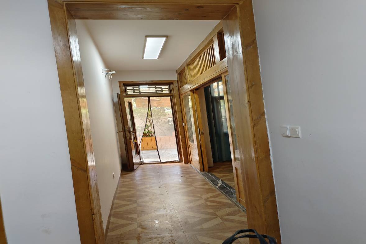 市人大政协机关大院住宅区（老市委）  4室1厅1卫    3280.0元/月室内图1