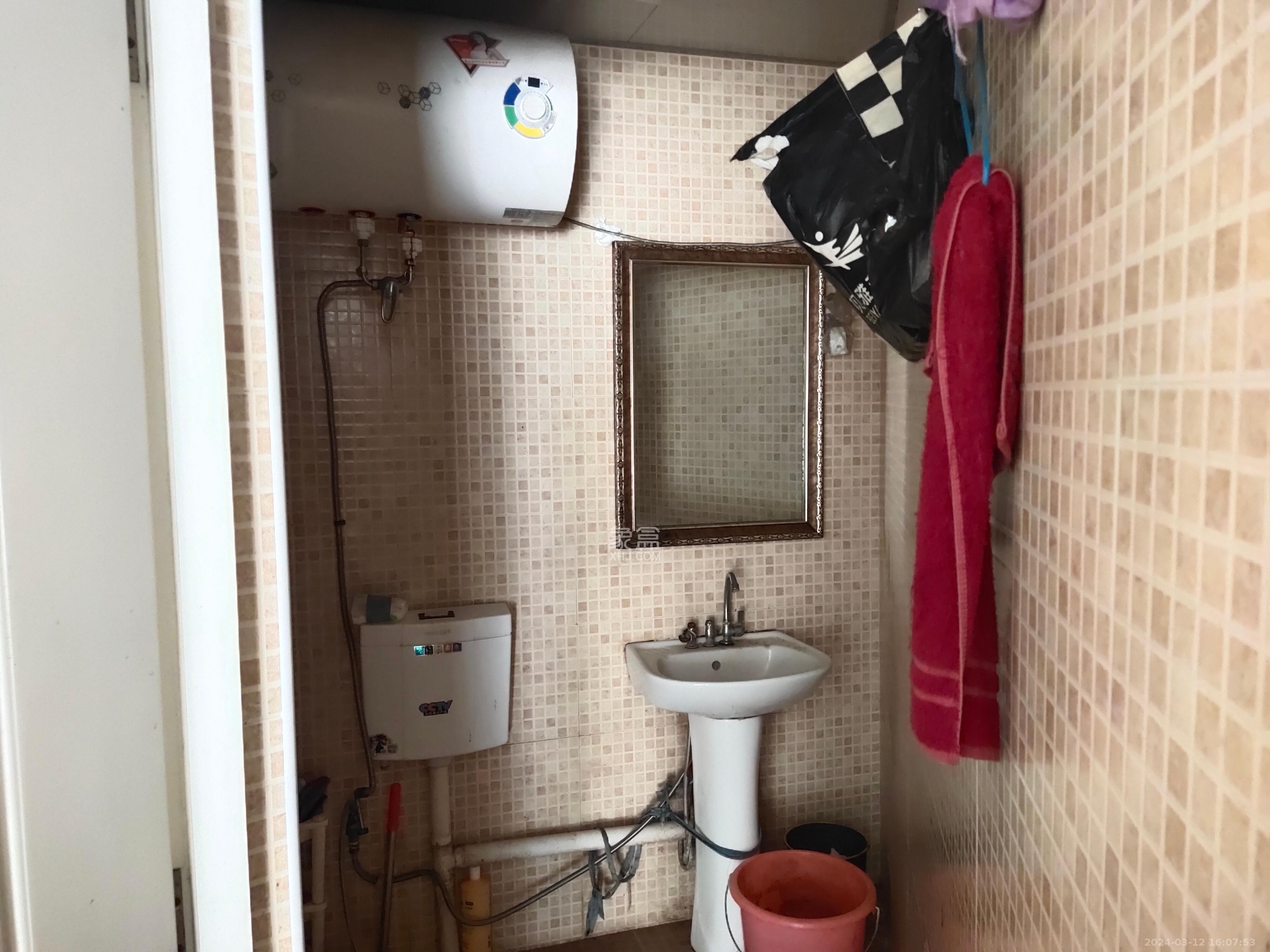 恒大雅苑一期   140.0㎡      14000.0元/月室内图