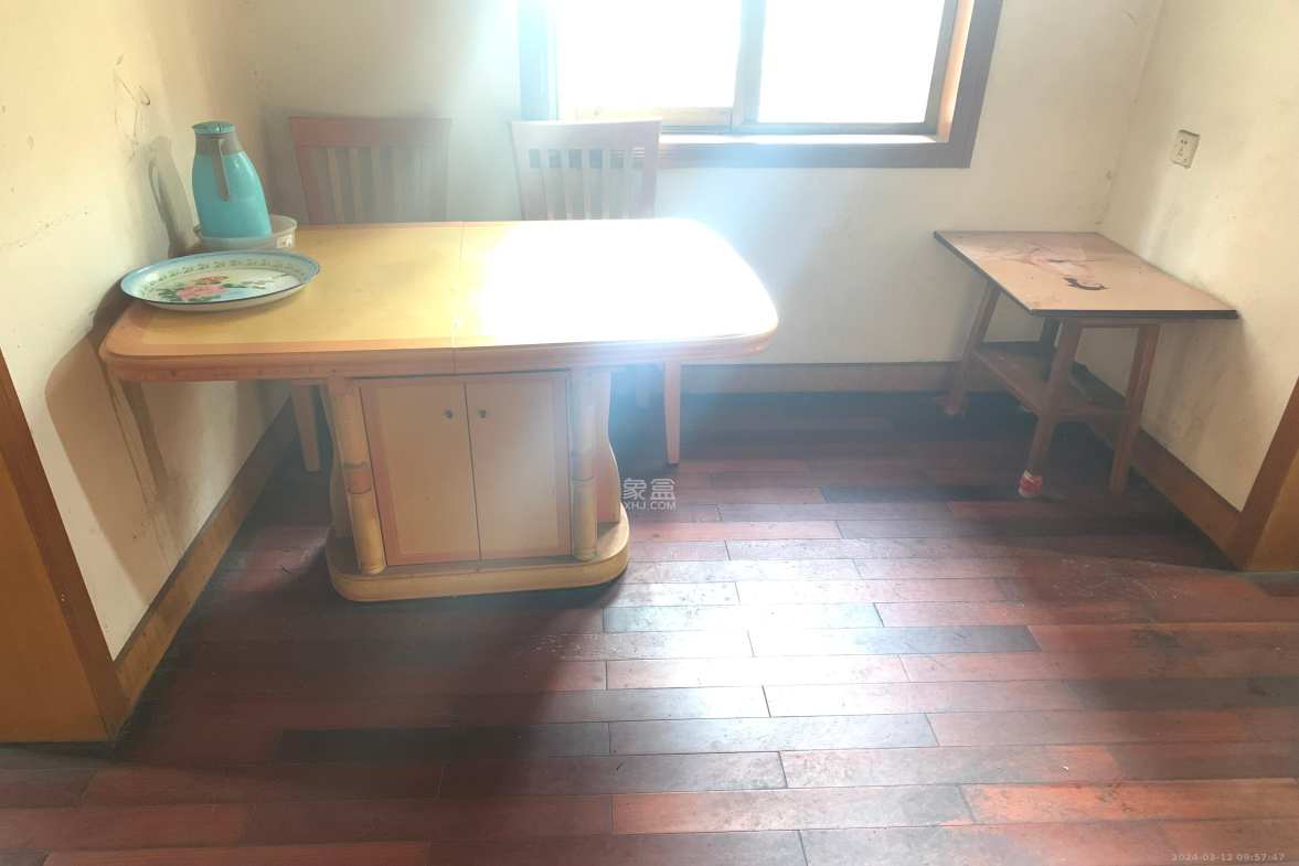 湖工家园 3室2厅1卫 2500.0元/月 湖工家园 3室2厅1卫 2500.0元/月室内图