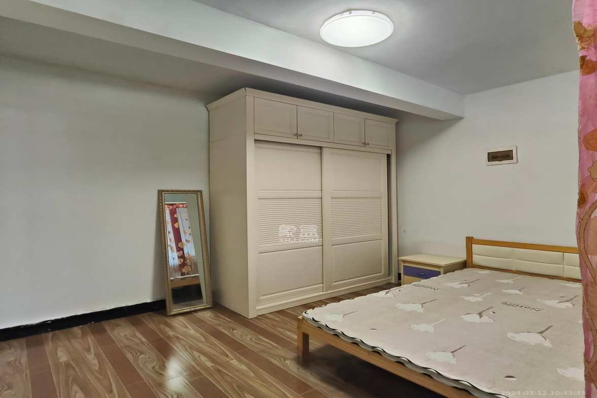建鸿达现代公寓  2室1厅1卫   1500.00元/月室内图