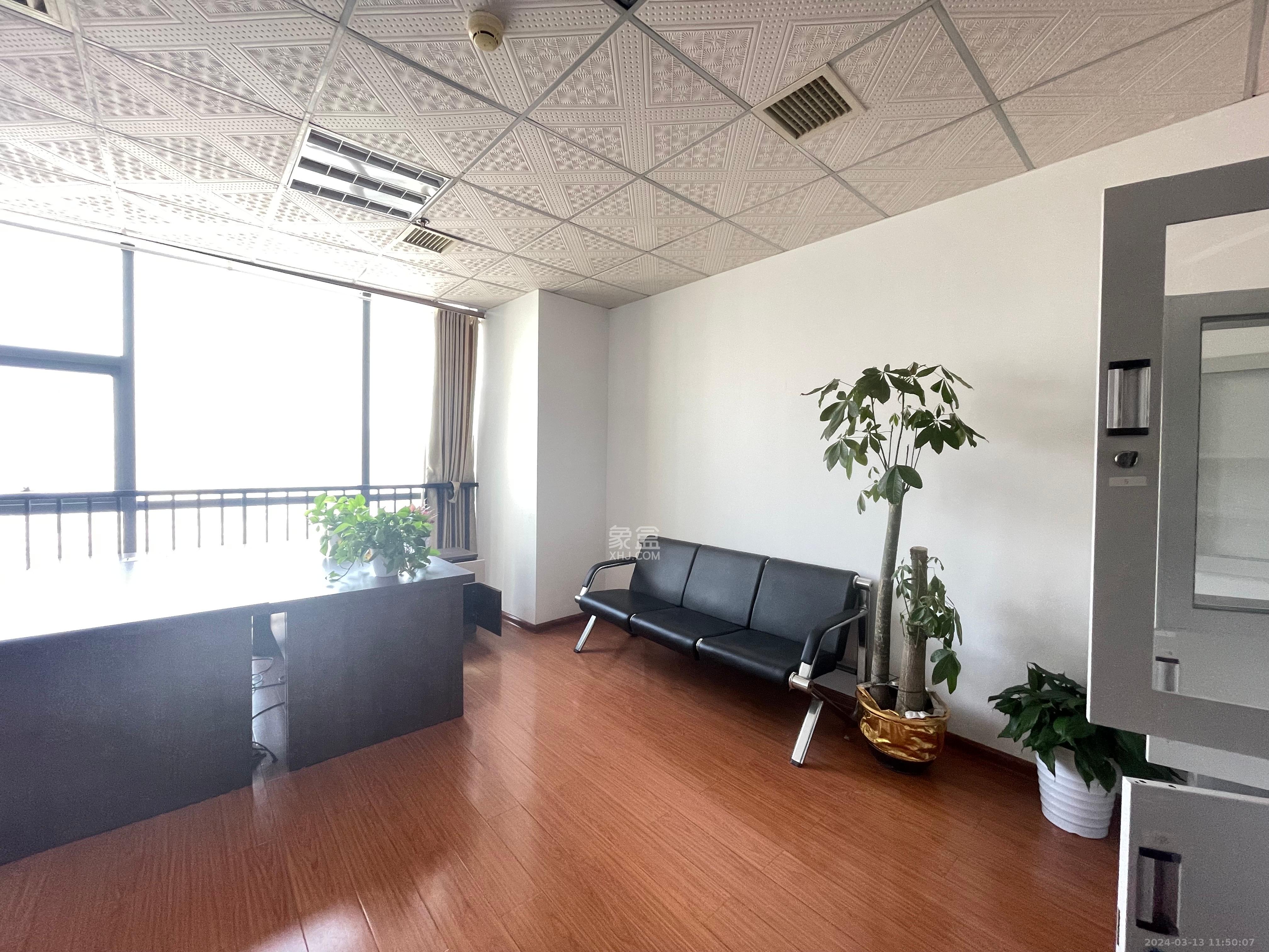 佳兴国际汇   125.12㎡      18000.0元/月室内图