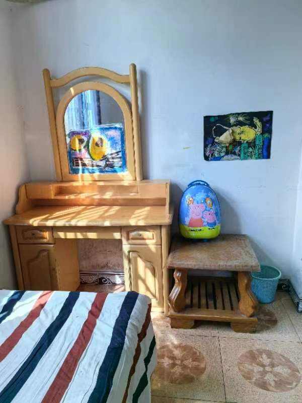 区商业局家属楼(清泉)  0室0厅0卫    22.8万 区商业局家属楼(清泉)  0室0厅0卫    22.8万客厅