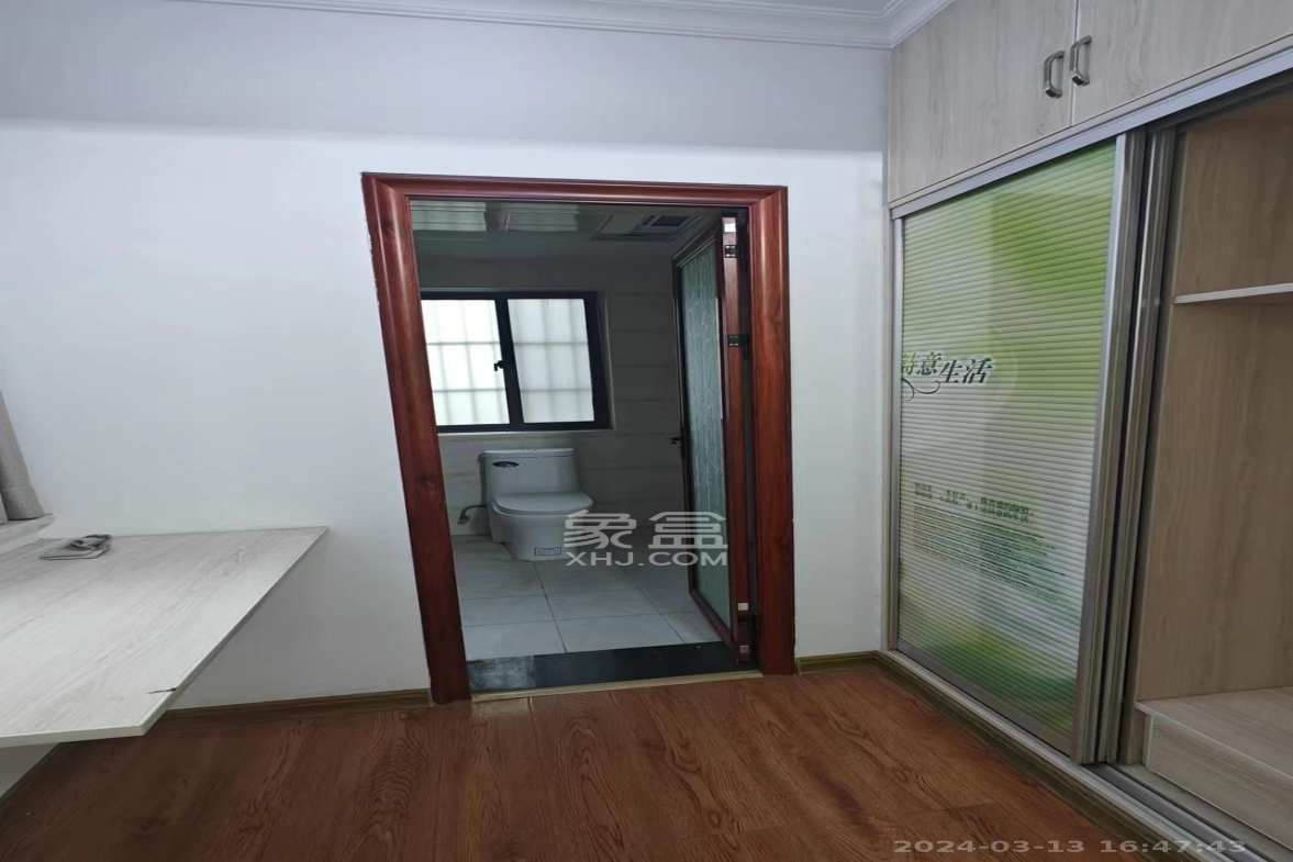 五矿紫湖香醍 4室2厅1卫 2400.0元/月 五矿紫湖香醍 4室2厅1卫 2400.0元/月室内图