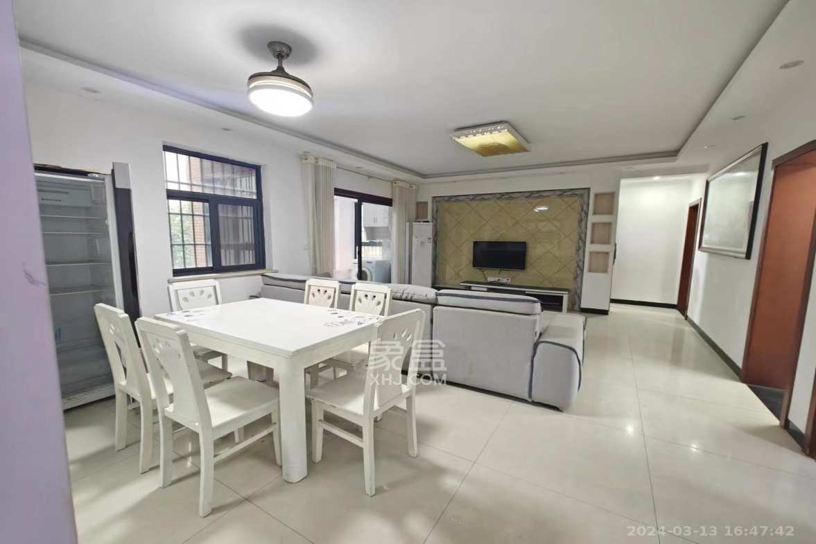 五矿紫湖香醍 4室2厅1卫 2400.0元/月 五矿紫湖香醍 4室2厅1卫 2400.0元/月室内图