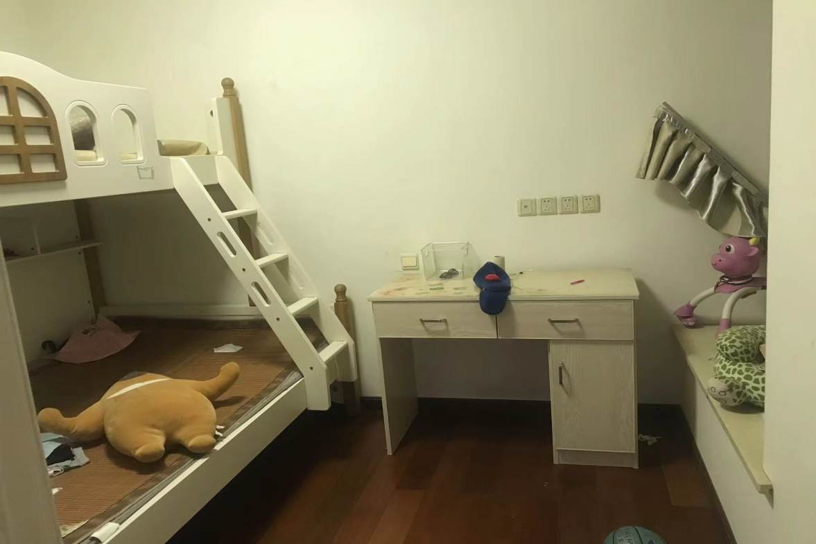 美的城三期  2室2厅1卫   1700.00元/月户型图