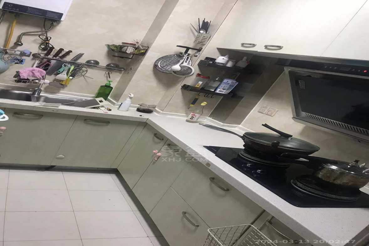 美的城三期  2室2厅1卫   1700.00元/月室内图