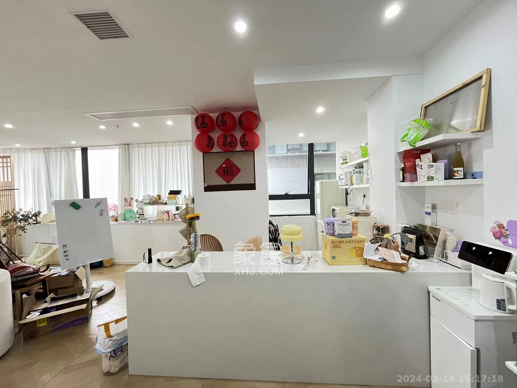 天祥水晶湾   123.0㎡      7000.0元/月室内图