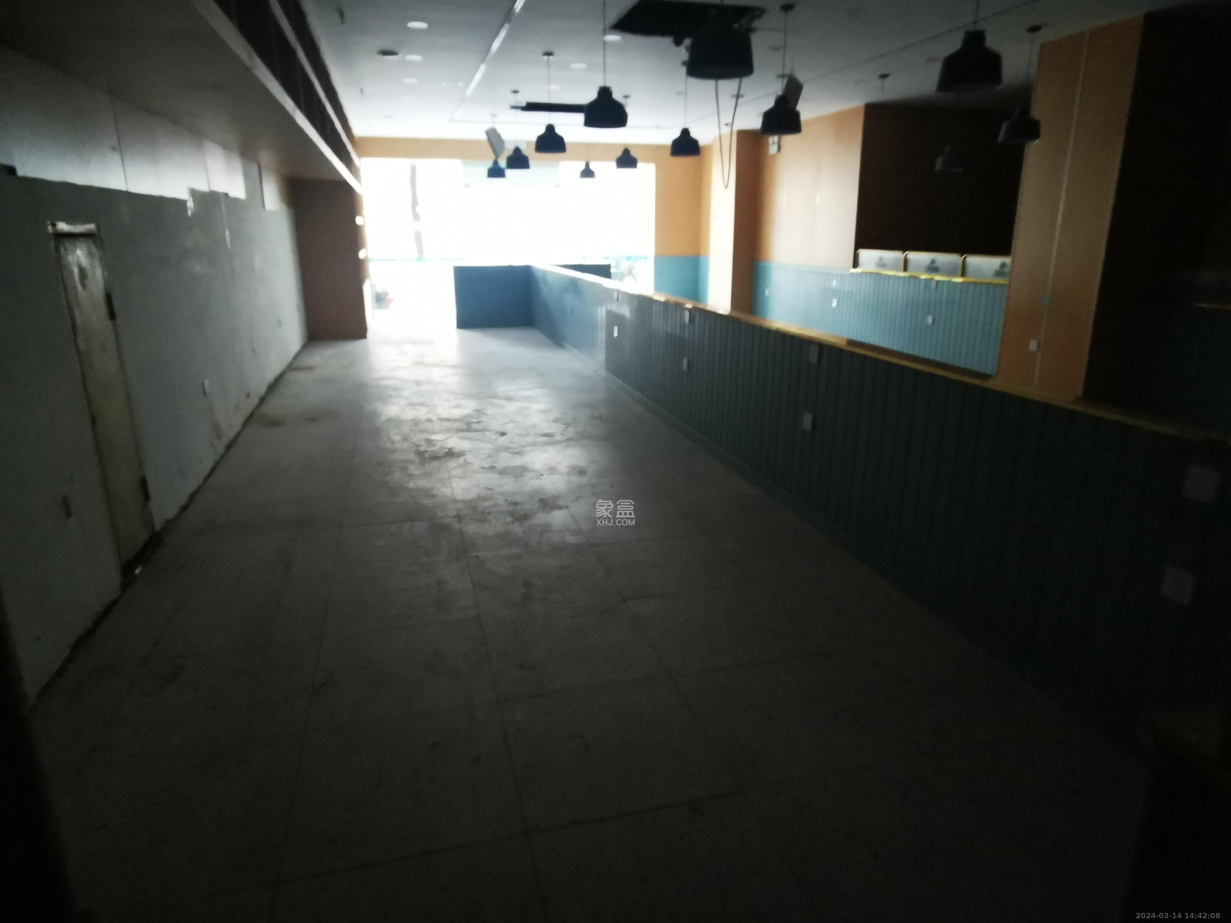 鸿盛大厦   219.62㎡      70000.0元/月