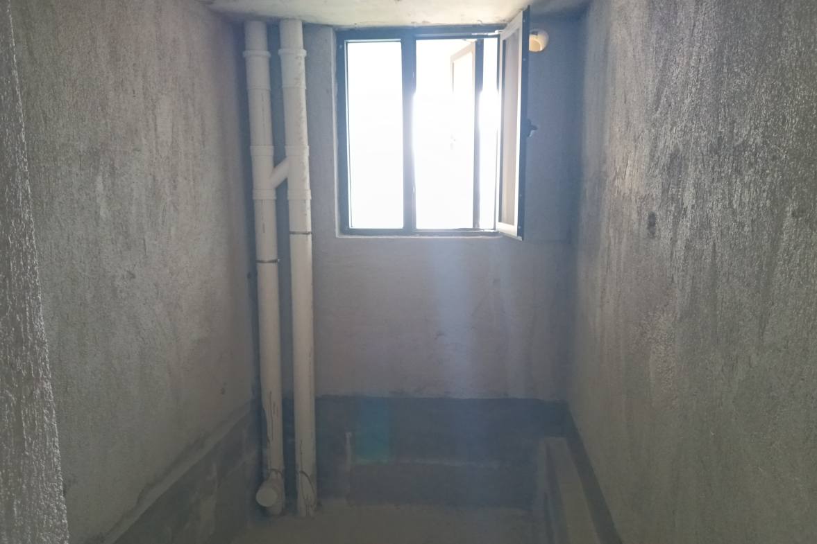 泓科.小科苑  4室2厅2卫   86.00万卫生间