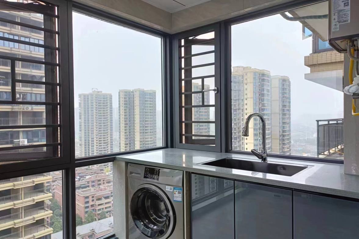 金河湾1881  1室1厅1卫   1500.00元/月室内图1