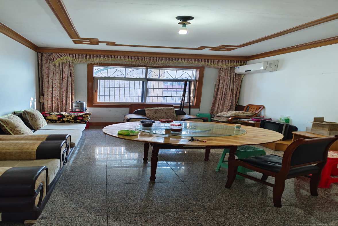 长沙县卫生局单位房  3室2厅1卫    1500.0元/月室内图