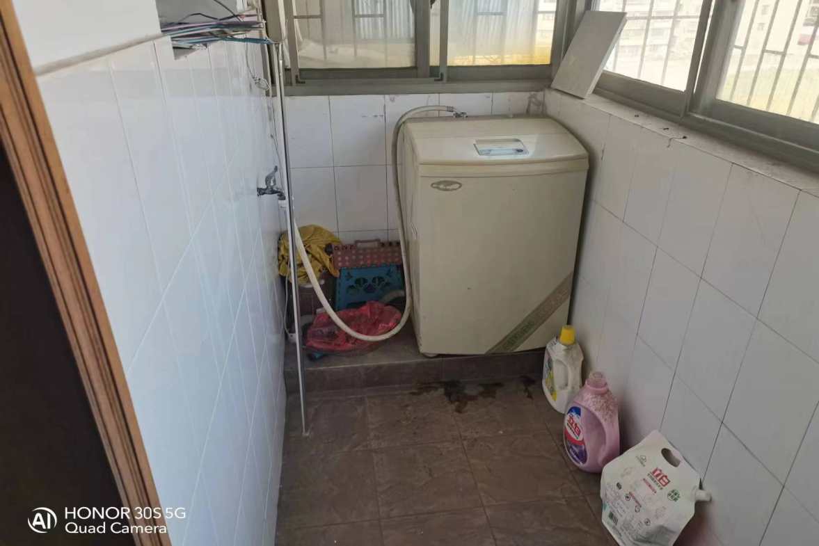 娄星区散盘 3室2厅2卫 49.8万 娄星区散盘 3室2厅2卫 49.8万室内图