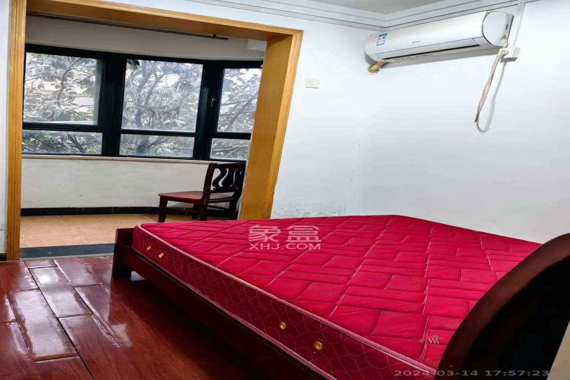 南国新城  1室1厅1卫    1200.0元/月室内图