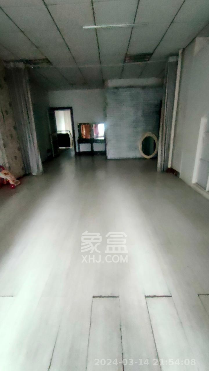 圣力华苑   152.0㎡     6000.00元/月