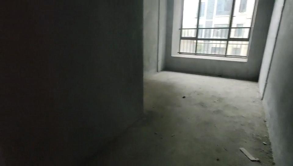 五江碧桂园城市广场 4室1厅1卫 125.00万 五江碧桂园城市广场 4室1厅1卫 125.00万客厅