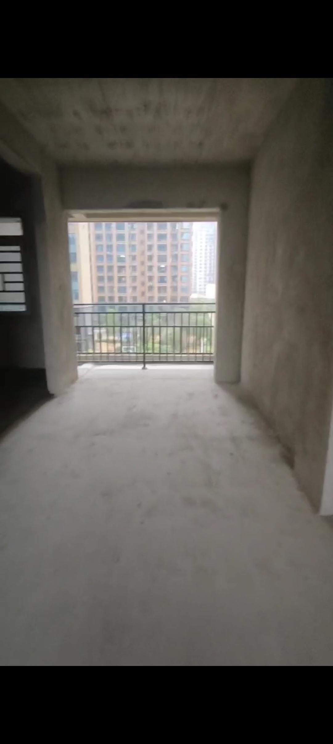 城市公园  3室2厅2卫    75.0万客厅