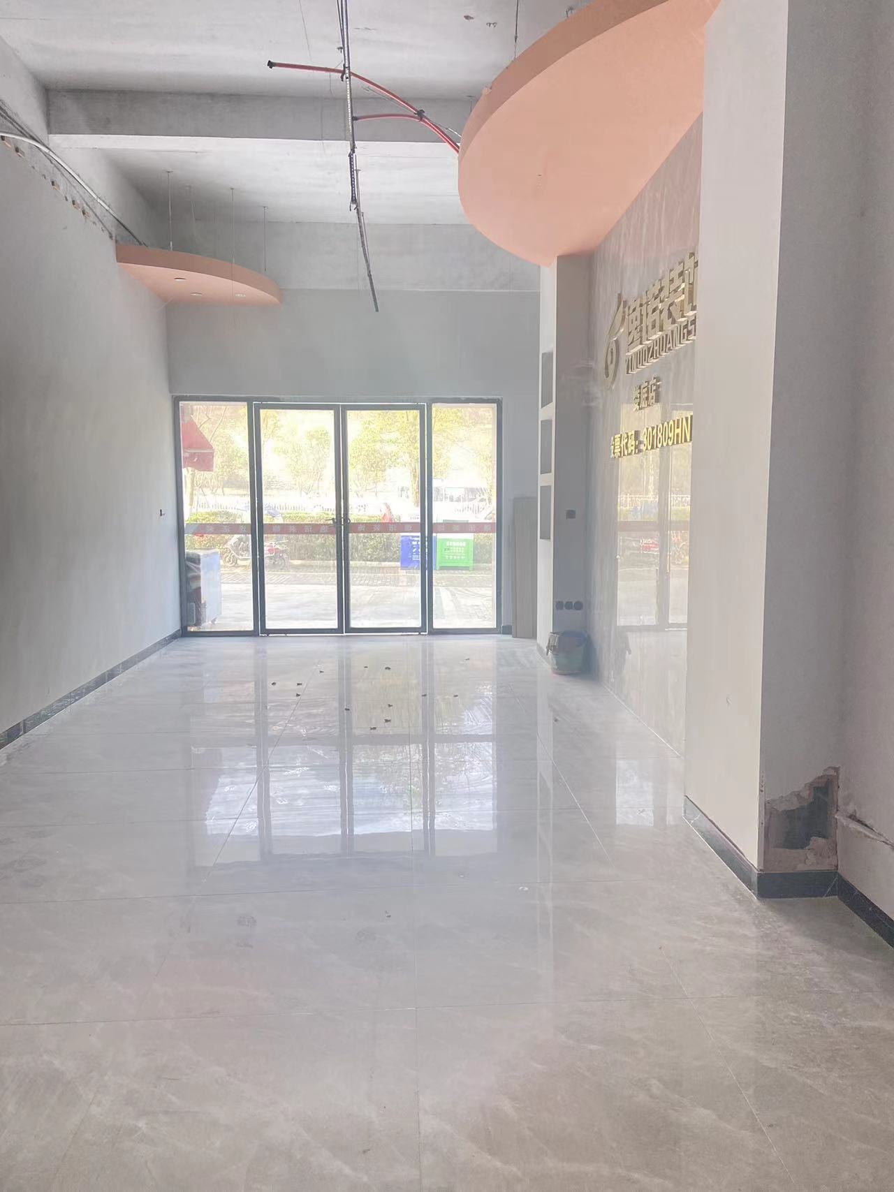 湾田家园   1277.0㎡      16680.0元/月室内图