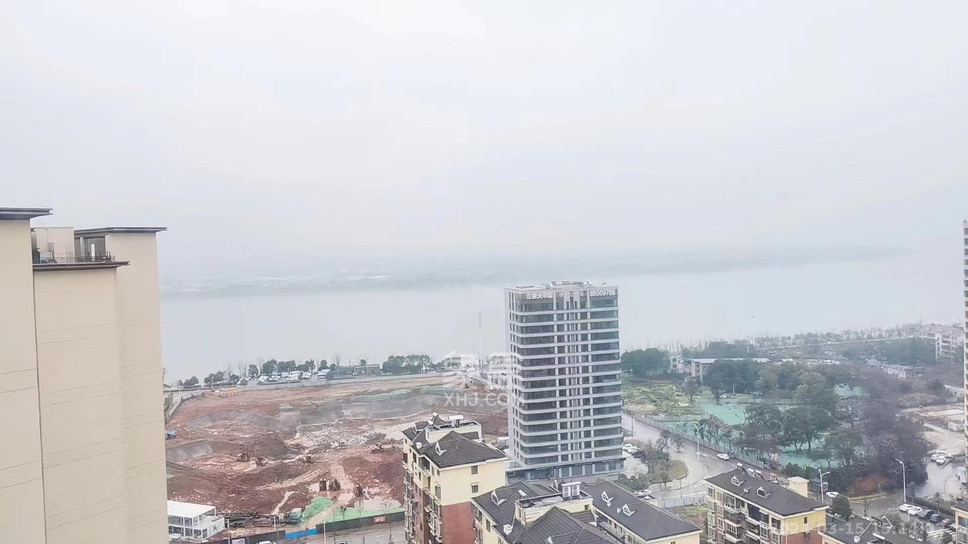 蓝光雍锦半岛   35.0㎡     1400.00元/月